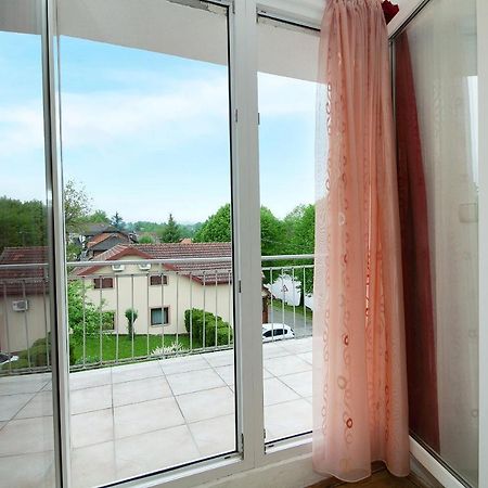 Giga Apartment Rakovica Bagian luar foto