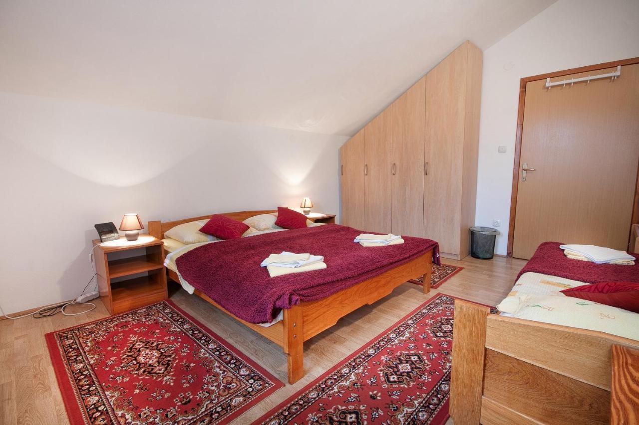 Giga Apartment Rakovica Bagian luar foto